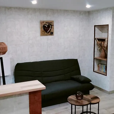 Apartman Jujuouragan 2