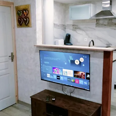 Apartman Jujuouragan 2 *